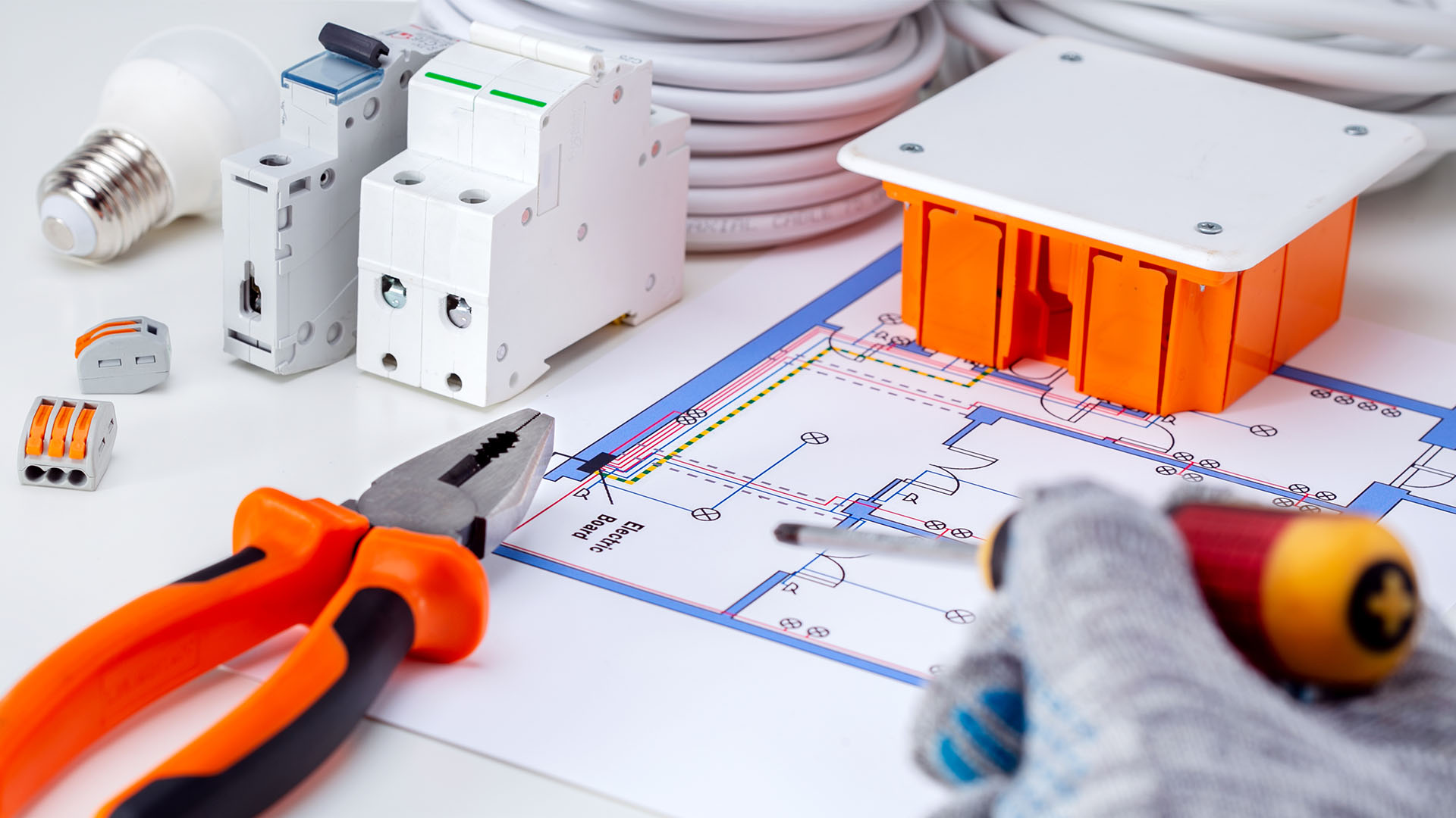 Instalaciones Eléctricas